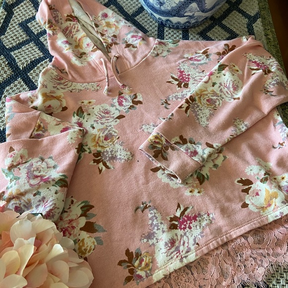 Pink light cotton hoodie with lace trim - Picture 4 of 4